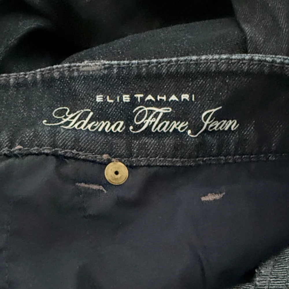 Elie Tahari Dark Wash Adena Flare Mid Rise Denim Jeans Size 8 Women’s - Picture 6 of 6